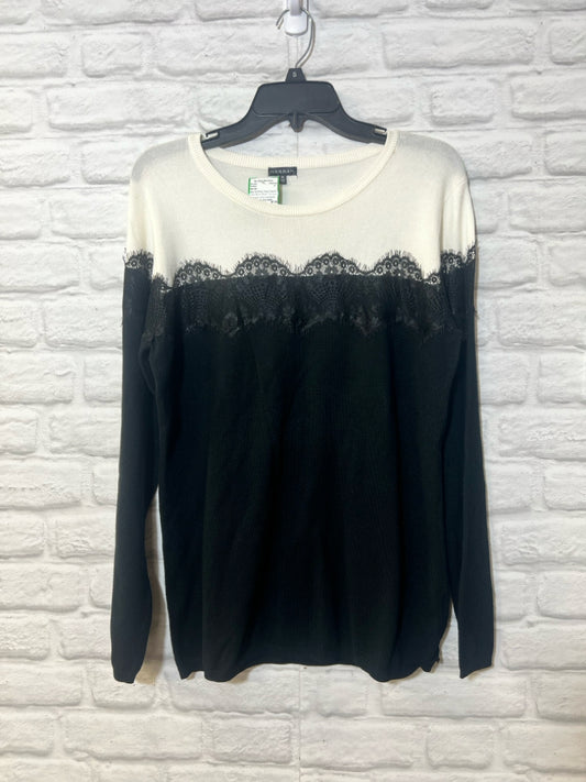 Size XL Hannah colorblock lace detail sweater