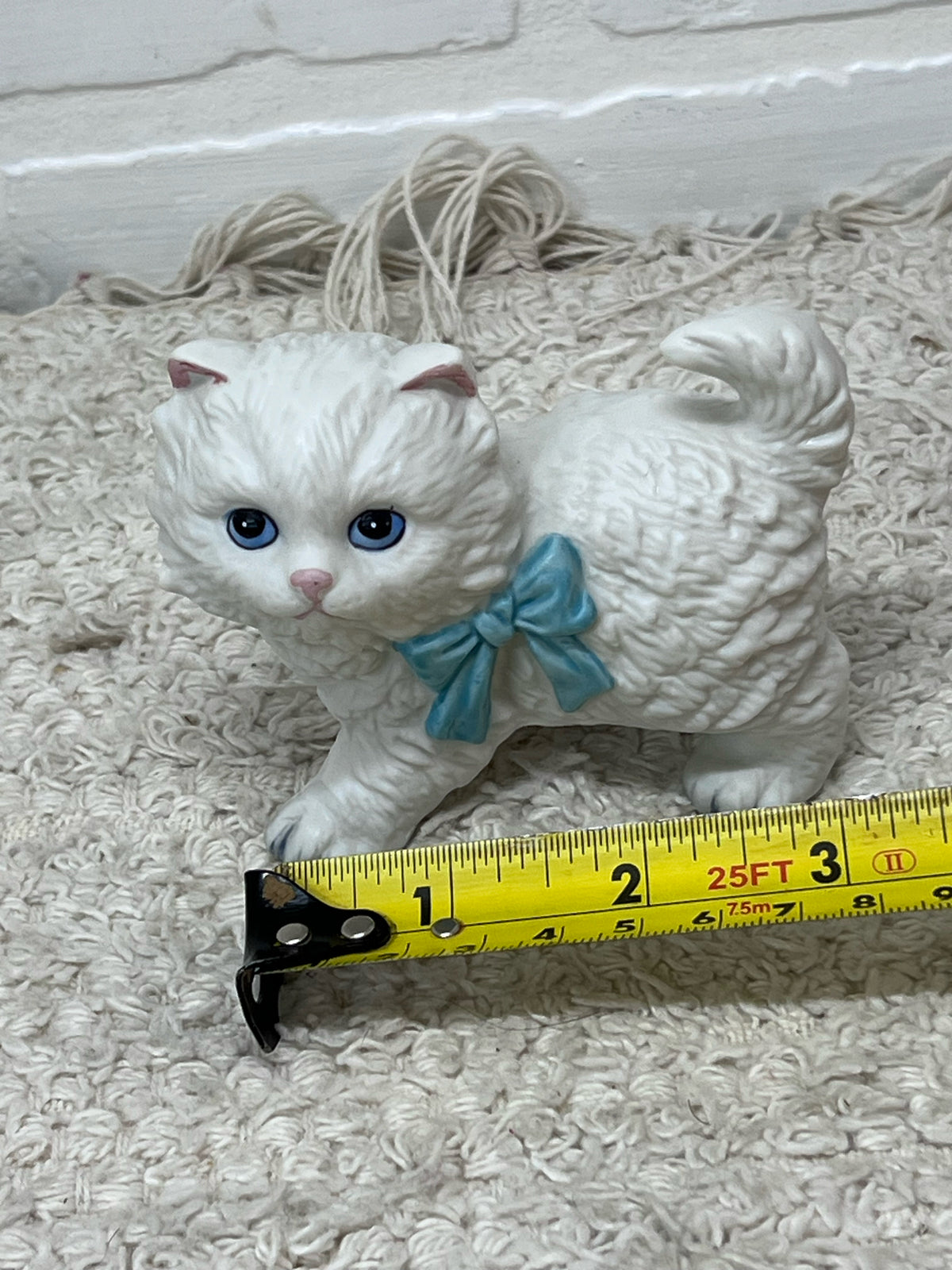 Homco White Ceramic Kitten Figurine Set (2)
