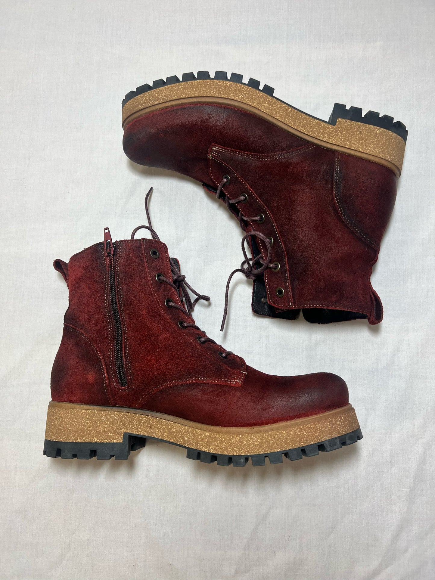 Taos Main Street style boots size 11-11.5 medium women's rugged garnet