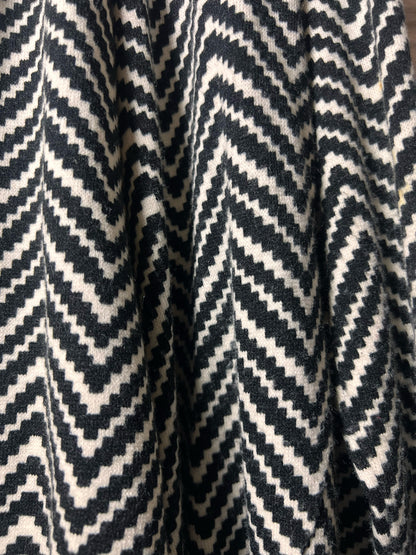 Size L Skies Are Blue Flyaway Front Chevron Print Cardigan