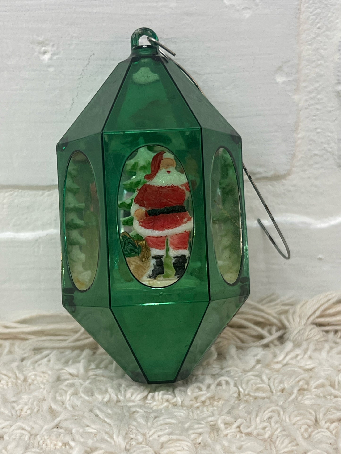 JewelBrite Vintage Santa Diorama Ornament