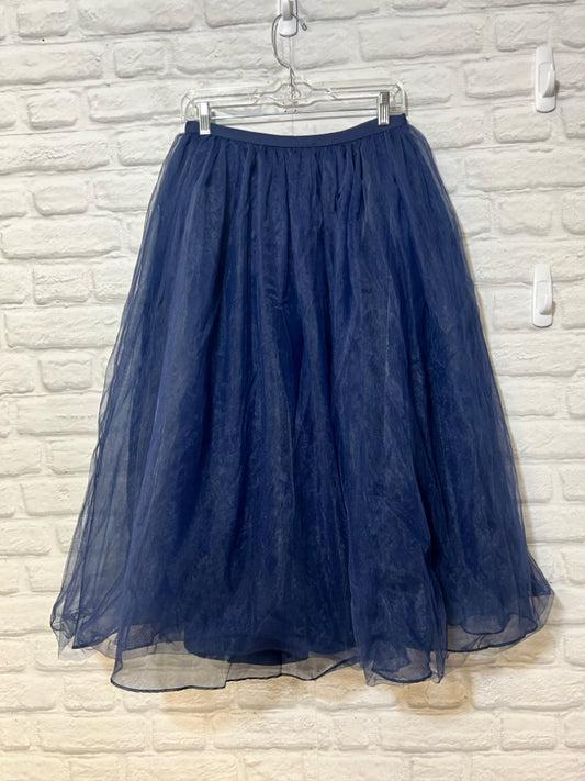 Size M Minuet Floofy Organza layered skirt