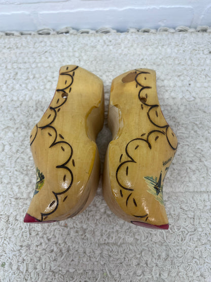 Vintage Dutch Shoes - Hand Painted Holland Souvenir