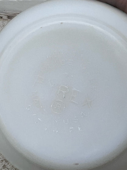 Pyrex Bowl Set - Amish Buterprint - Three Nesting Bowls
