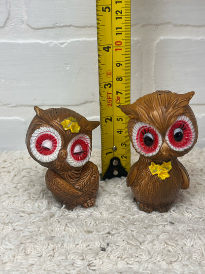 Vintage Owls Ceramic  Salt & Pepper Shaker Set