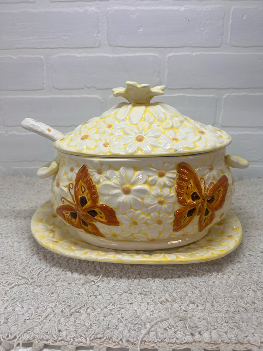 Vintage Covered Tureen with Underplate & Ladle - Daisies & Butterflies