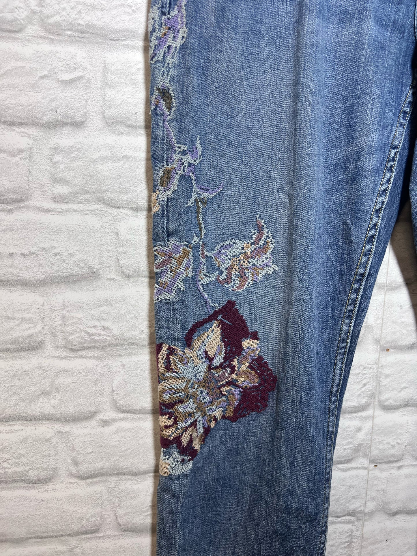 Anthropologie Size 33 Waist Pilcro  Slim Boyfriend Fit Jeans