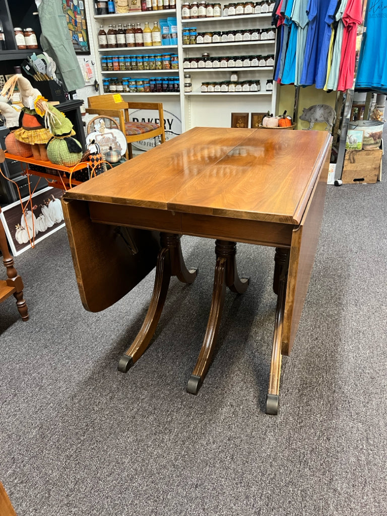 Duncan Pfyfe style drop leaf table