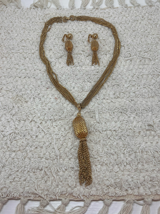 Jewelry Set - goldtone necklace and earrings