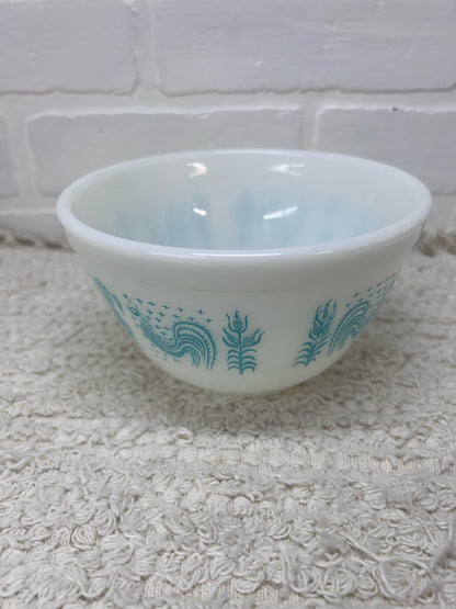 Pyrex Bowl Set - Amish Buterprint - Three Nesting Bowls