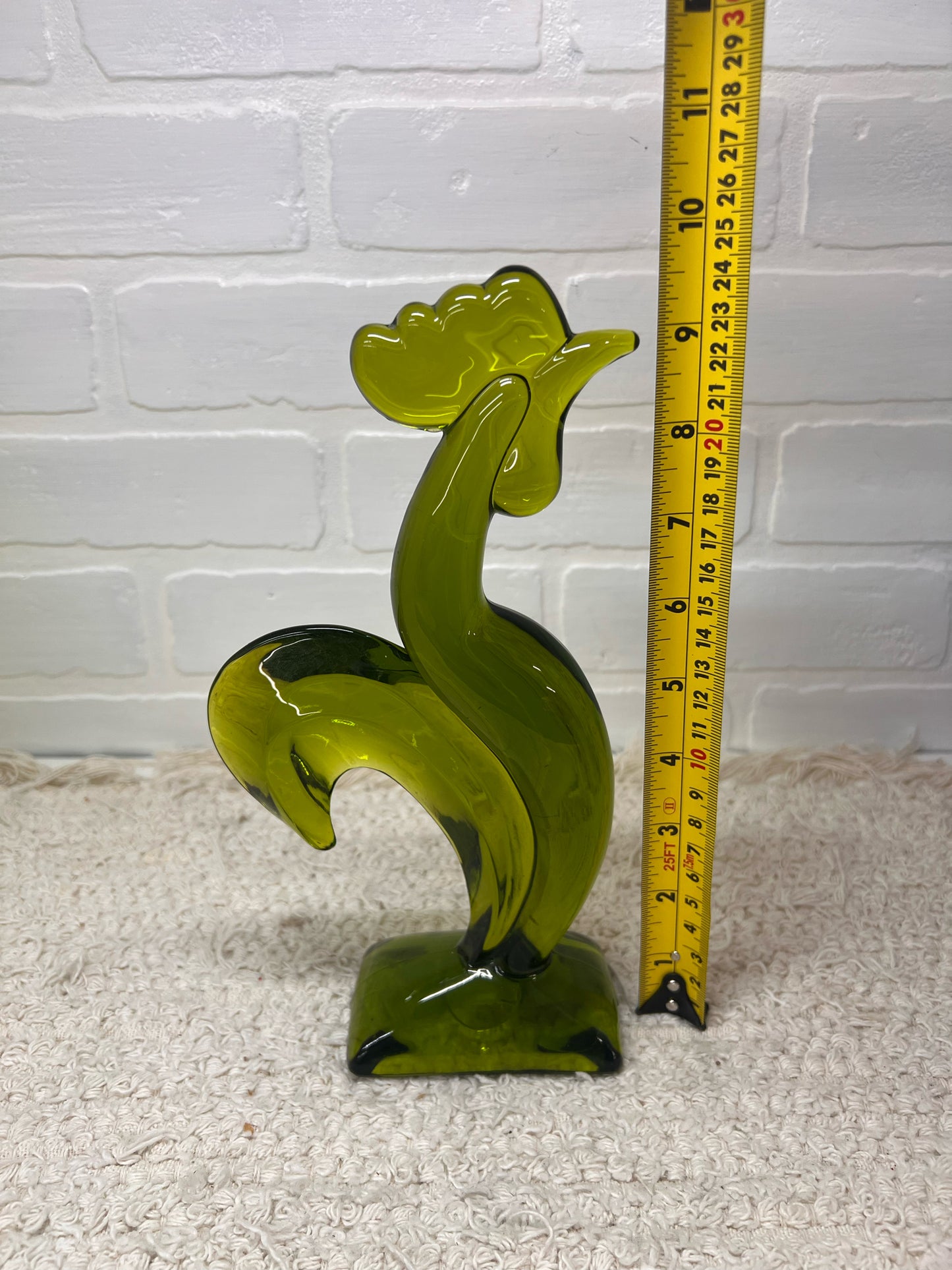 Mid Century Modern Viking Glass Kellogg Rooster Figurine – Avocado Green Art Glass