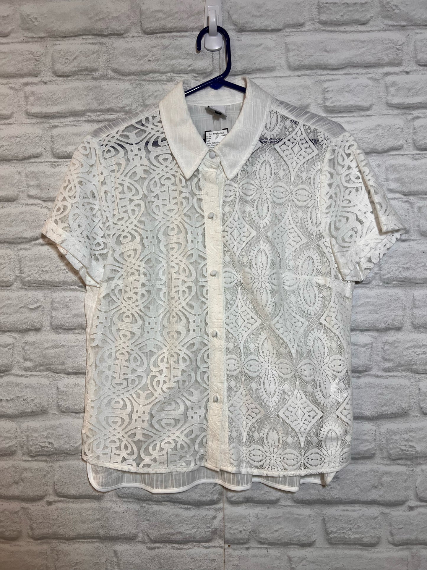 Size M CAbi White Lace Button Down Short Sleeve Shirt