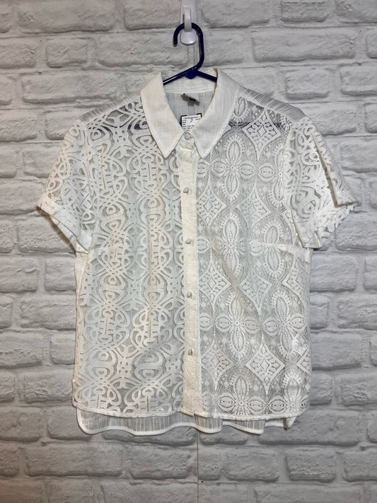 Size M CAbi White Lace Button Down Short Sleeve Shirt