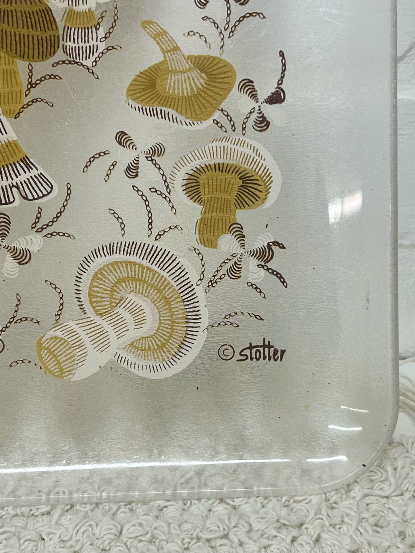 Stotter Mushroom Square Acrylic Plate