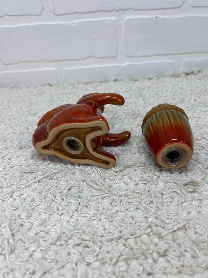 Salt & Pepper Shaker set - Squirrel Holding Nut