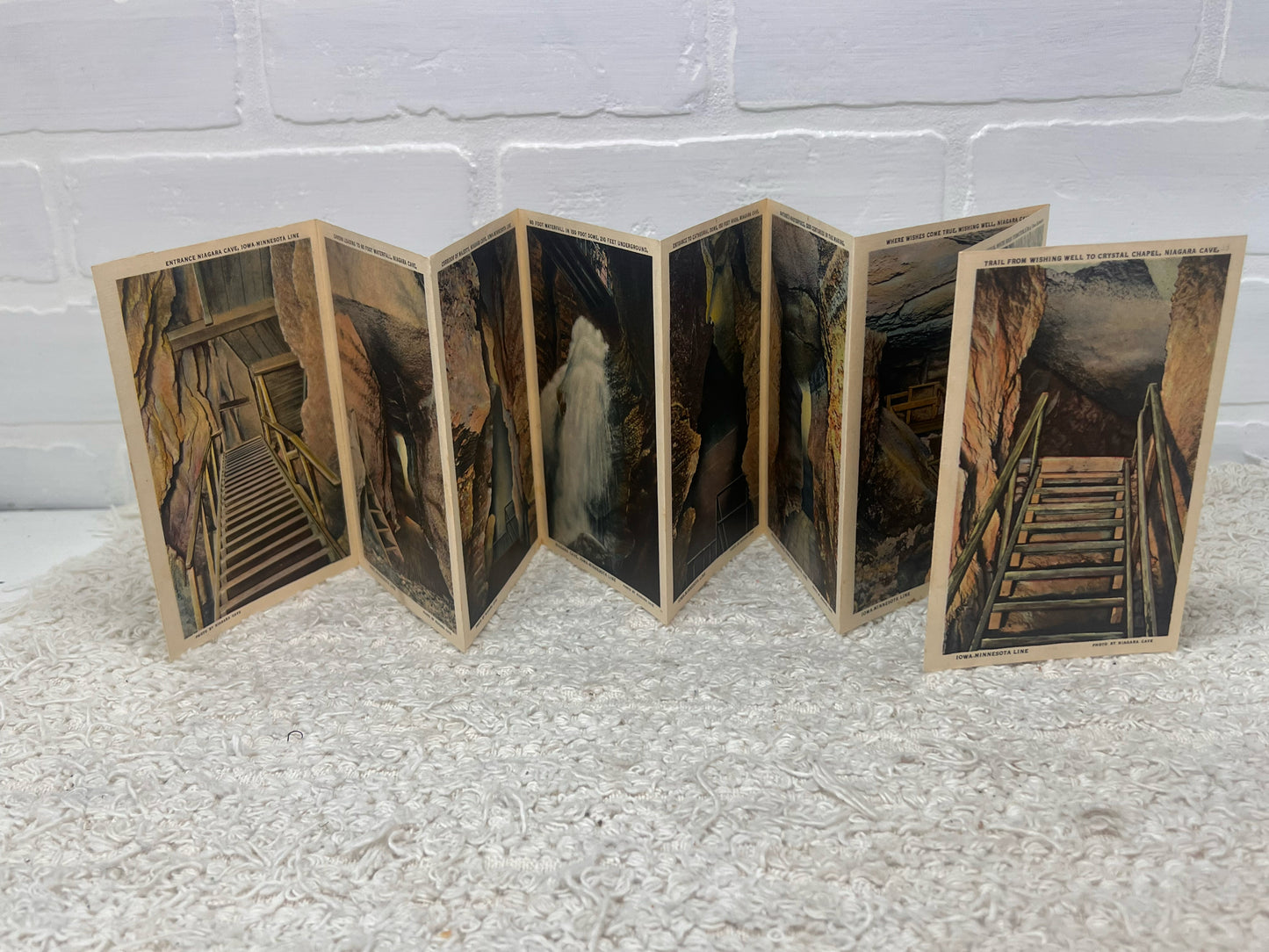 Vintage Niagara Cave Postcard Set