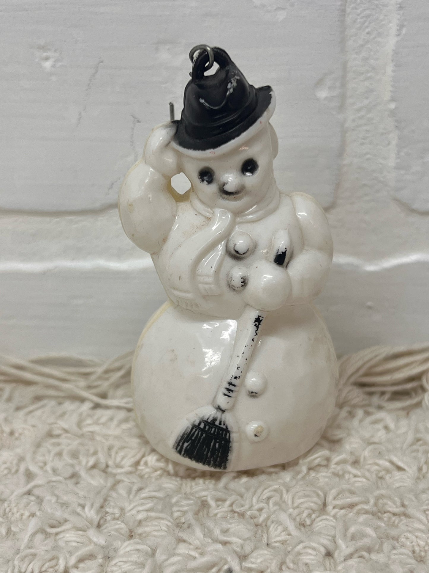 Rosbro Mid-Century Plastic Snowman Ornament
