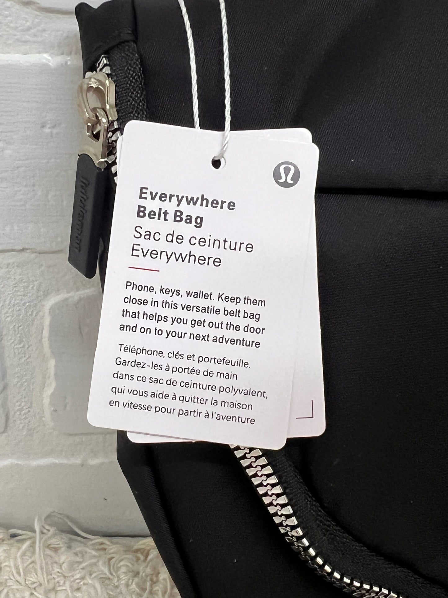 NWT Lululemon Everywhere Belt Bag in Black