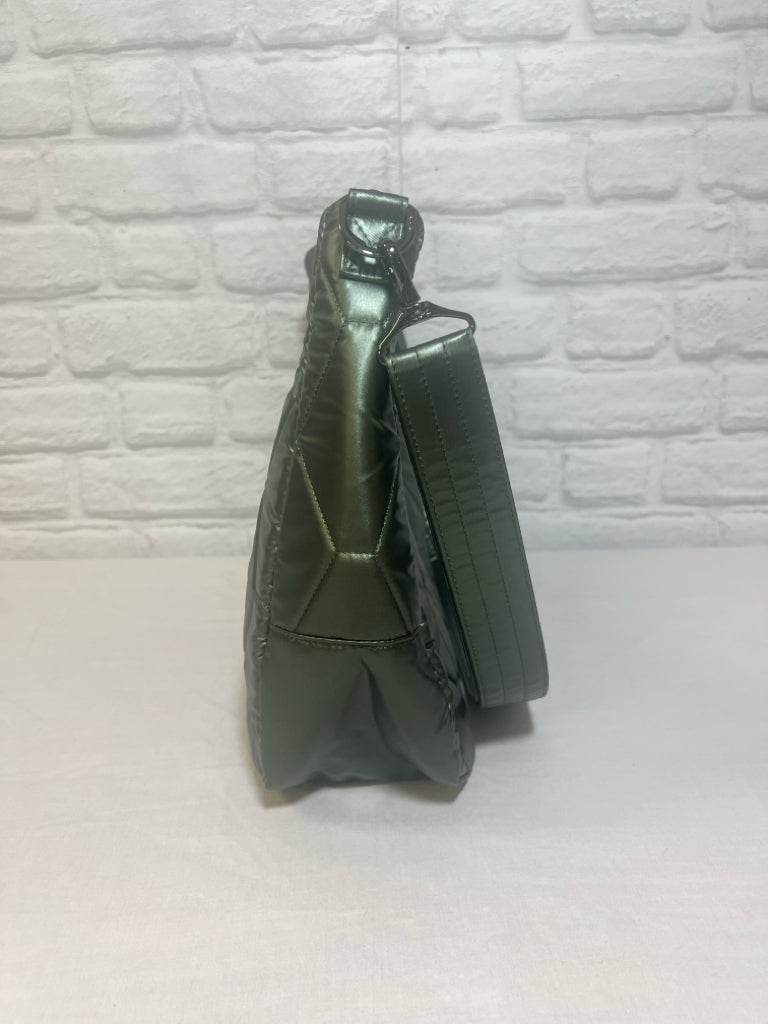 Lug Winger hobo bag in metallic green