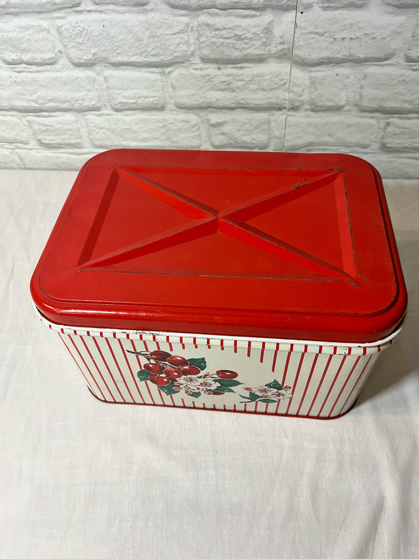 Vintage striped cherry blossom bread tin