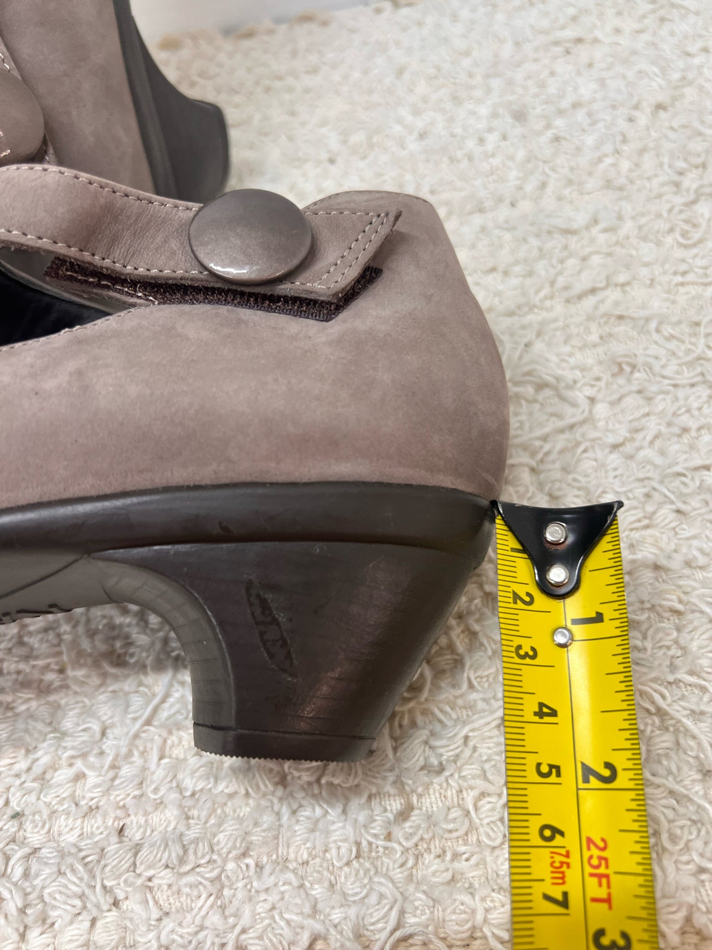 Shoe Size 39 NAOT Gray Suede Cutout Heels