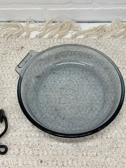 Pyrex Flameware Dish Set - 4 pieces plus handle