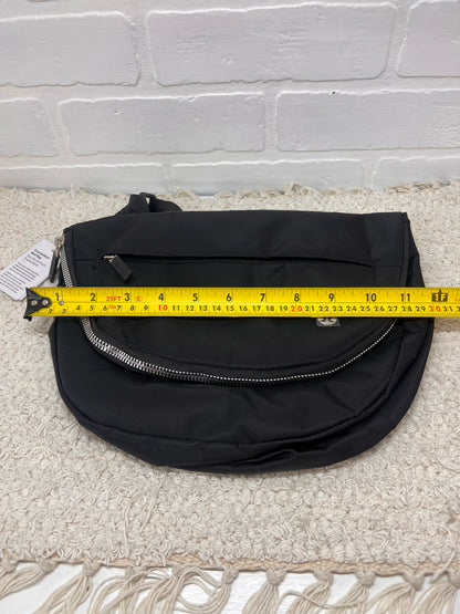 NWT Lululemon Everywhere Belt Bag in Black