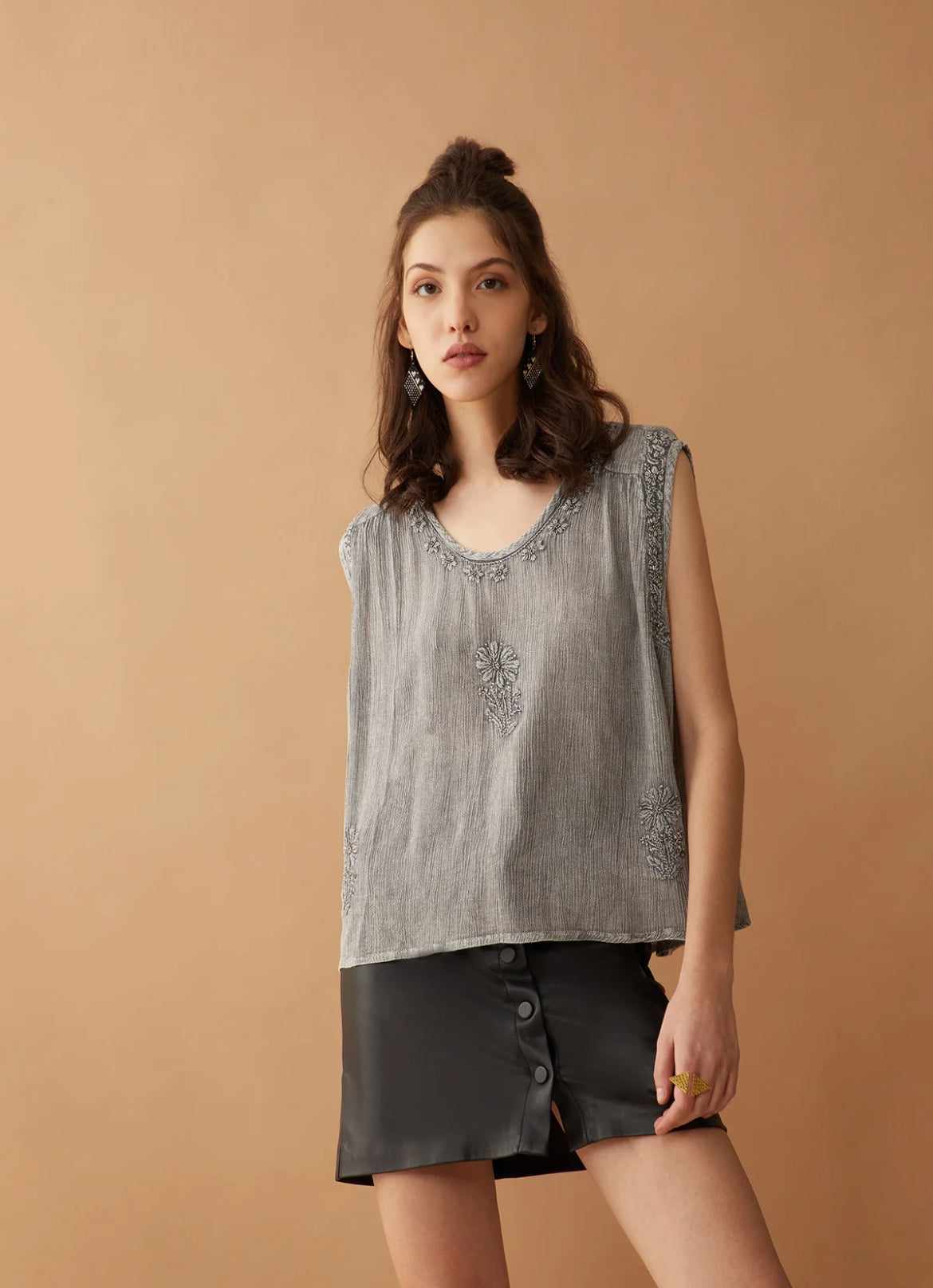 Bohera Arya Embroidered Washed Top in Gray