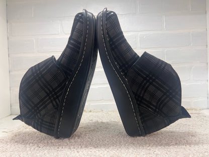 Shoe Size 42 Alegria Black & Silver Plaid Shoe/Booties