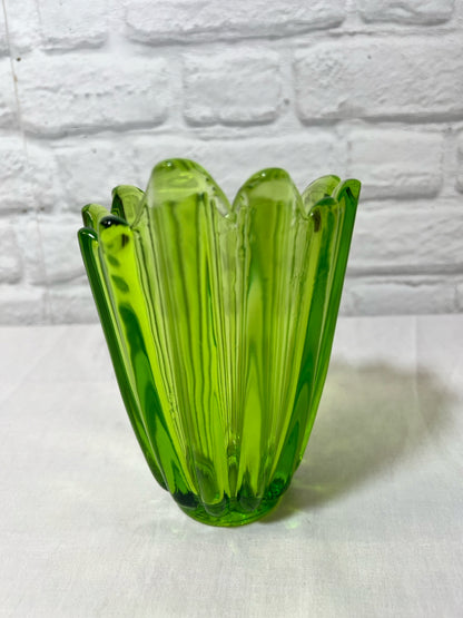 Fostoria green ribbed glass vase