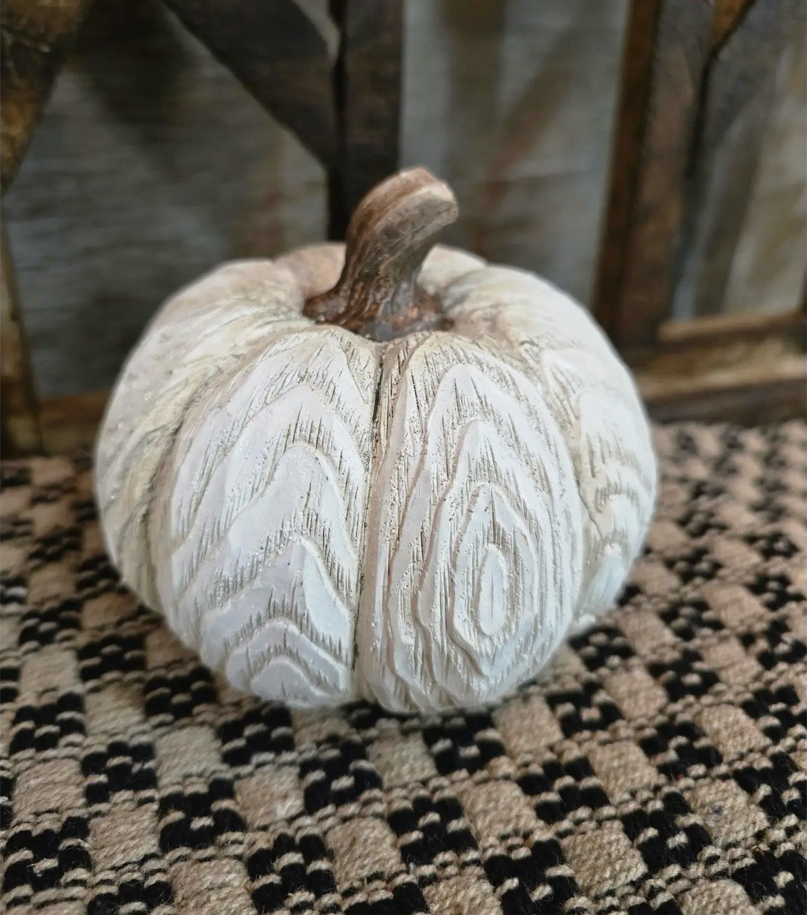 Resin White 'Betty Boop' Pumpkin 5x5x4 Inches