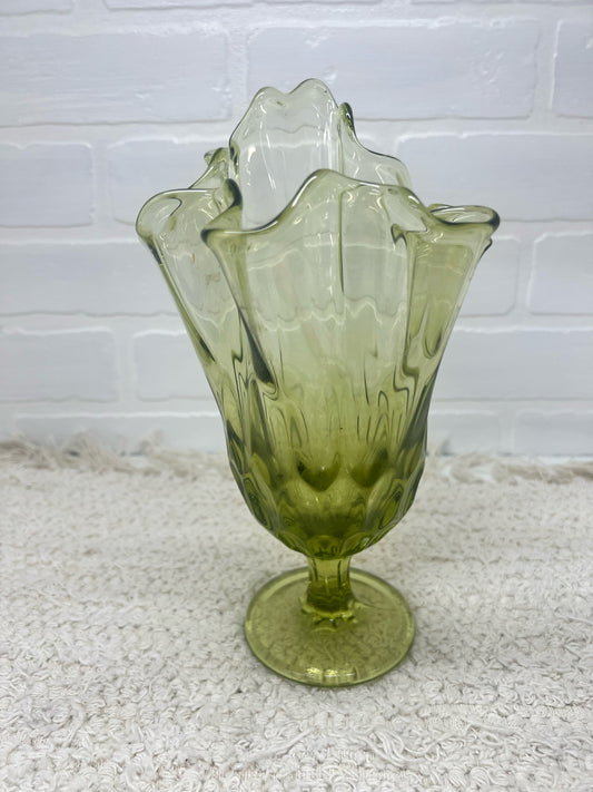 Fenton green ruffled hankie vase