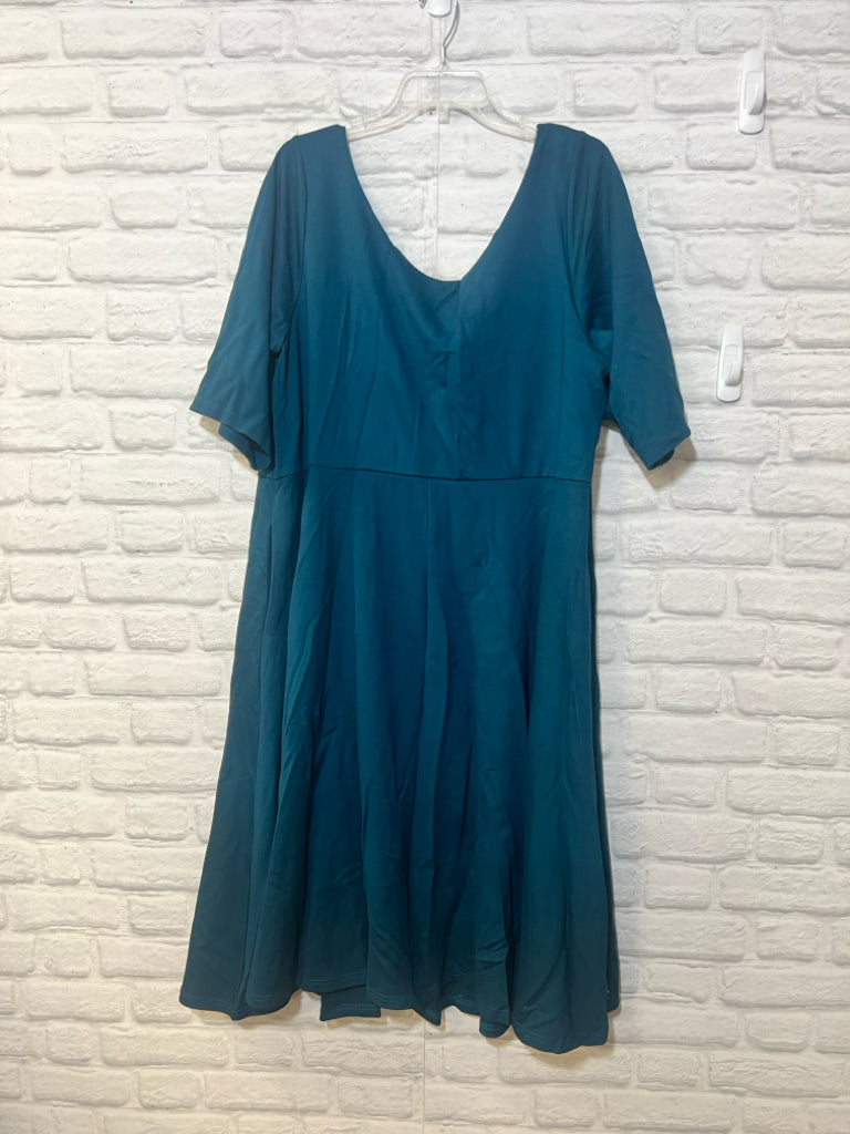 Size 24 City Chic Used but NWT Dress