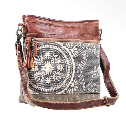 Myra Bag Vogue Shoulder Bag