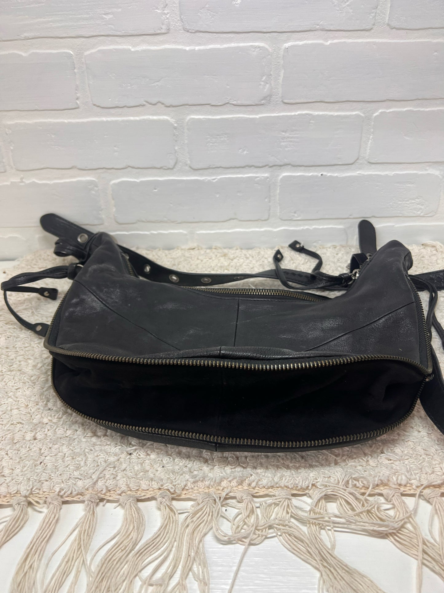 Frye Belle Bohemian Hobo Handback Black Leather