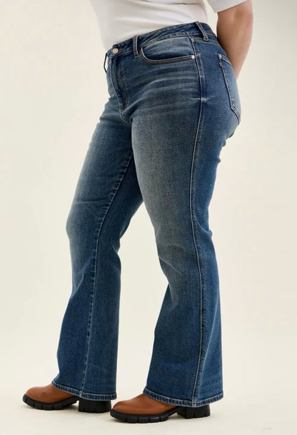 Judy Blue Mid-Rise Daisy Boot Cut Jeans in Dusk Rider Indigo
