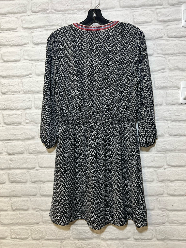 Size M Daniel Rainn boho black and white dress