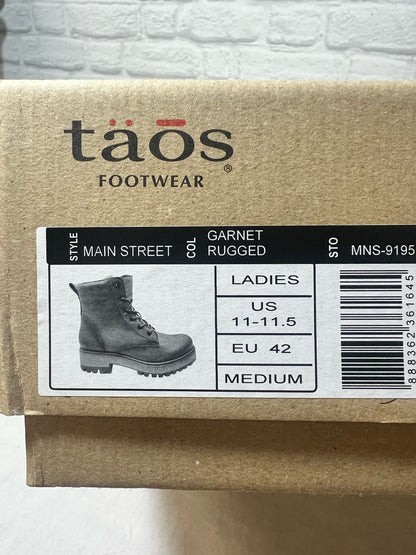 Taos Main Street style boots size 11-11.5 medium women's rugged garnet