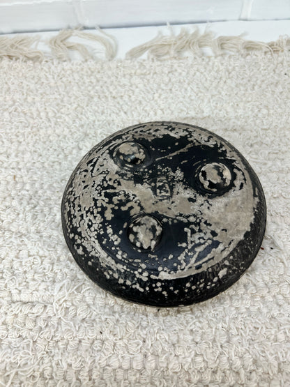 Tokanabe black footed shallow planter