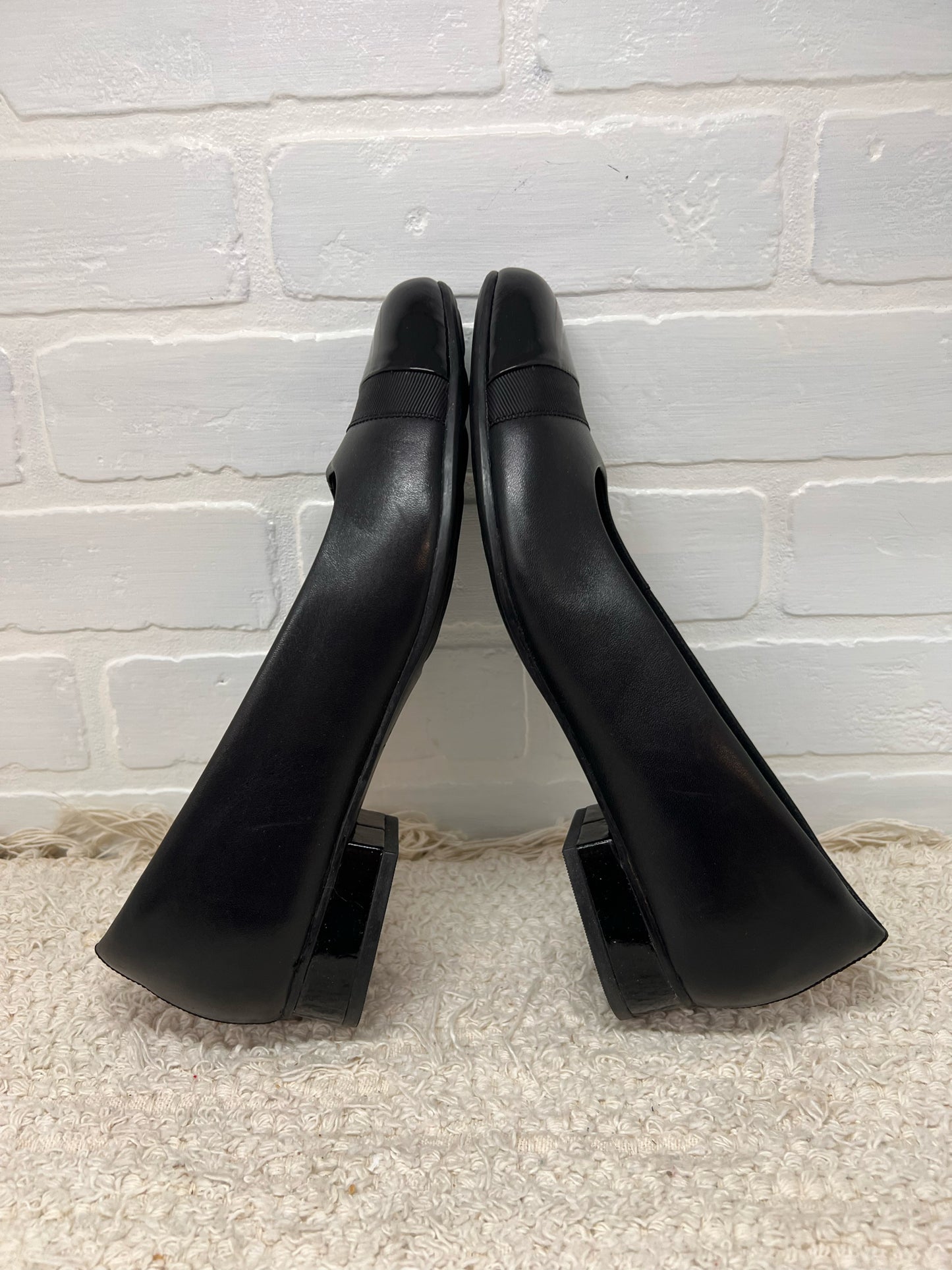 Shoe Size 10 Clarks Black Flats