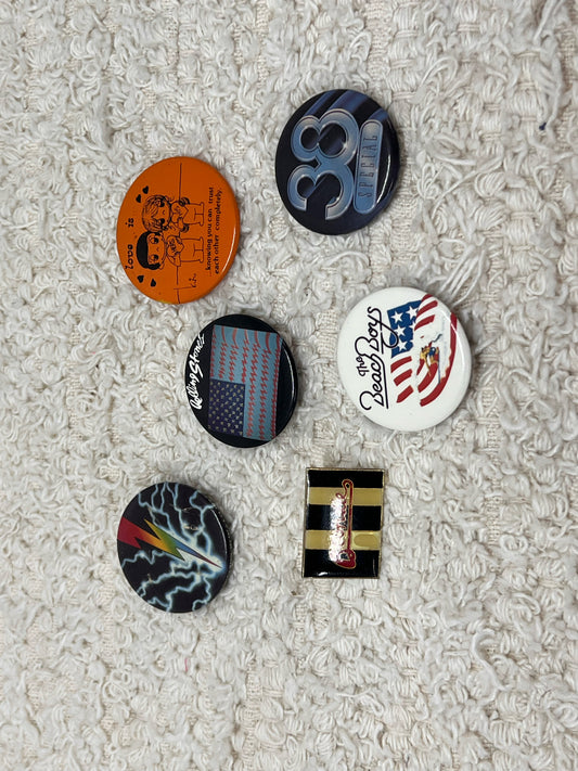 Lot of 6 vintage pins