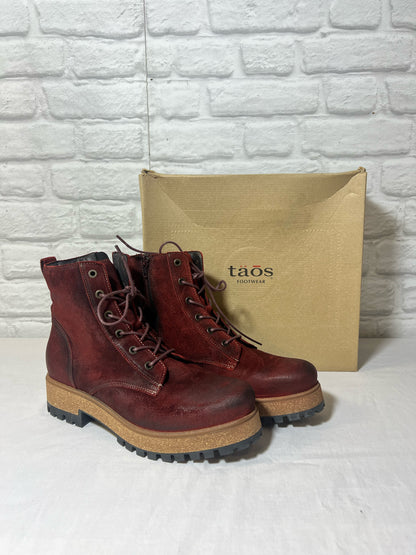 Taos Main Street style boots size 11-11.5 medium women's rugged garnet