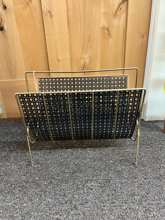 Vintage MA Vintage Magazine Rack