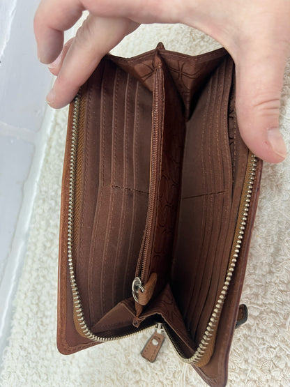 Fossil Vintage Style Keyhole Plate Wallet in Brown Leather