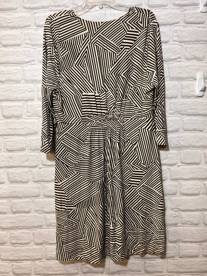 Size L CAbi Geometric Stripe Black & White Dress
