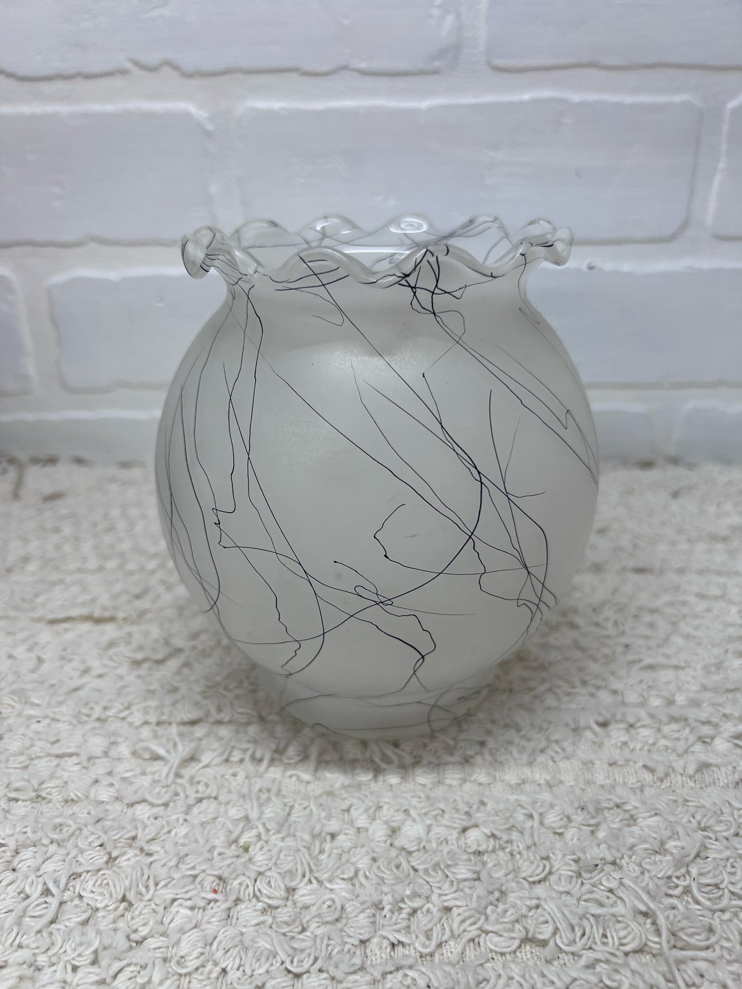 White & Black Hazel Atlas Drizzle Vase
