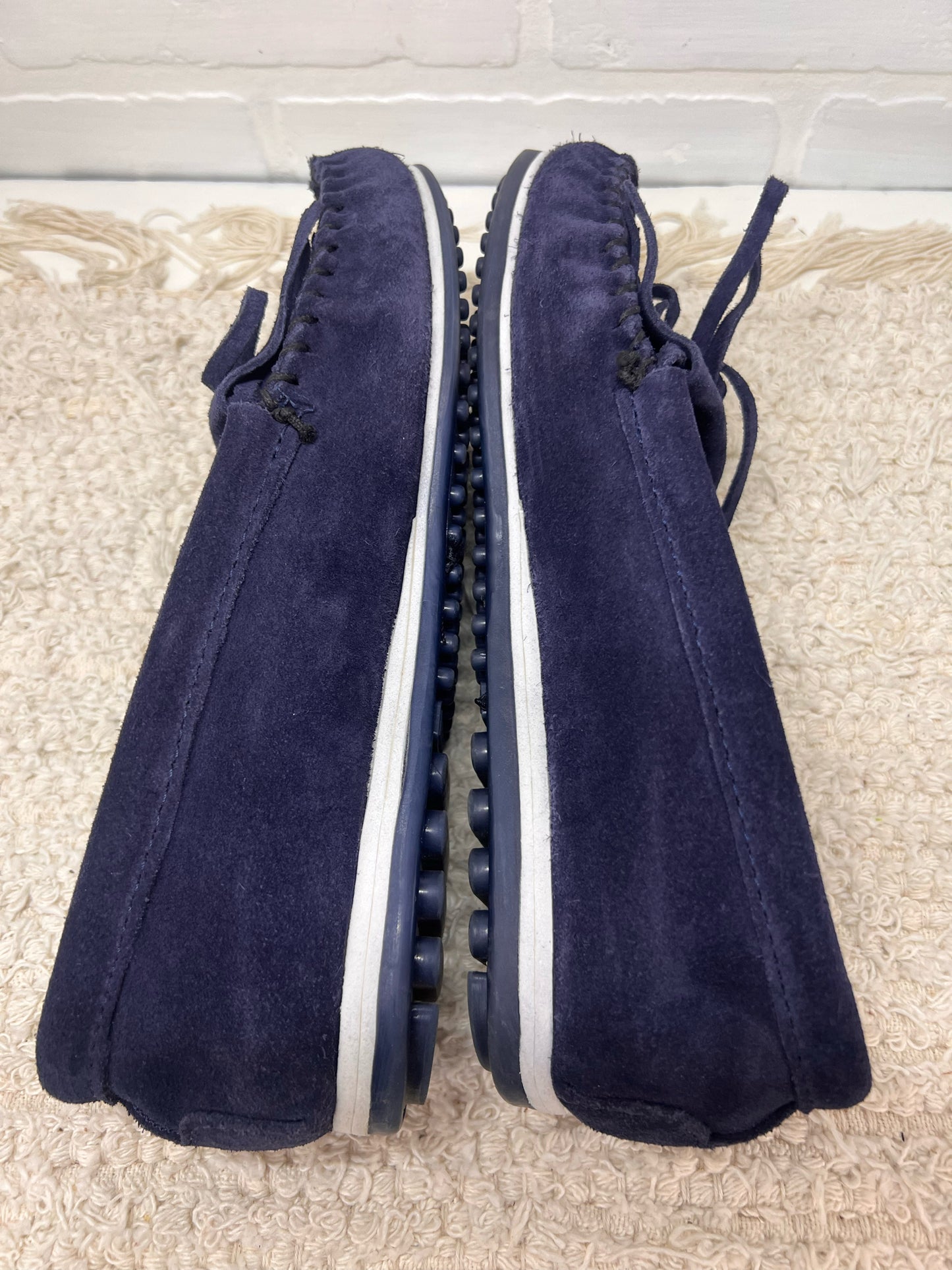 Shoe Size 9 Minnetonka  Moccasins Navy blue Suede