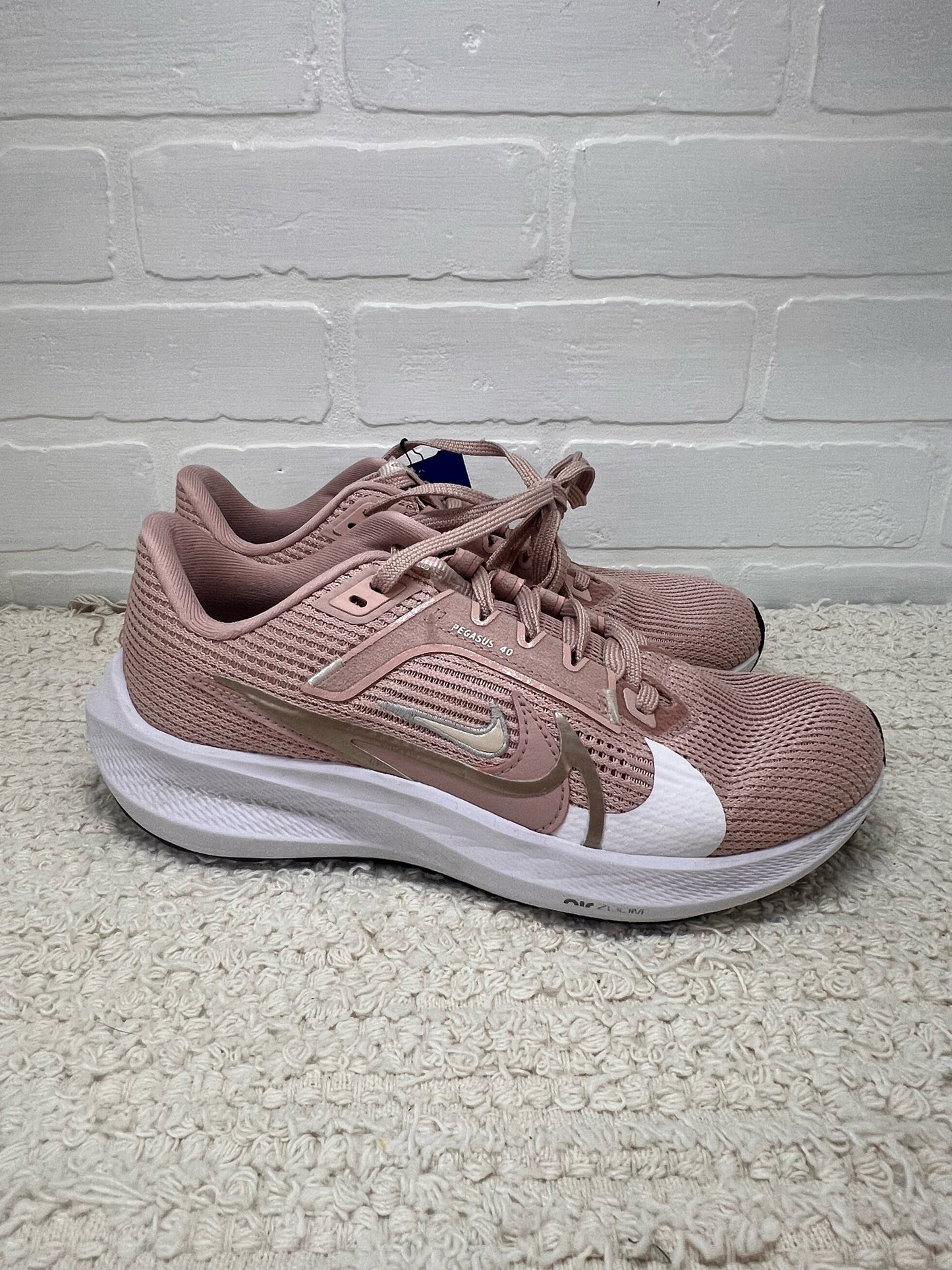 Nike Pegasus running shoes Size 6.5 Womens