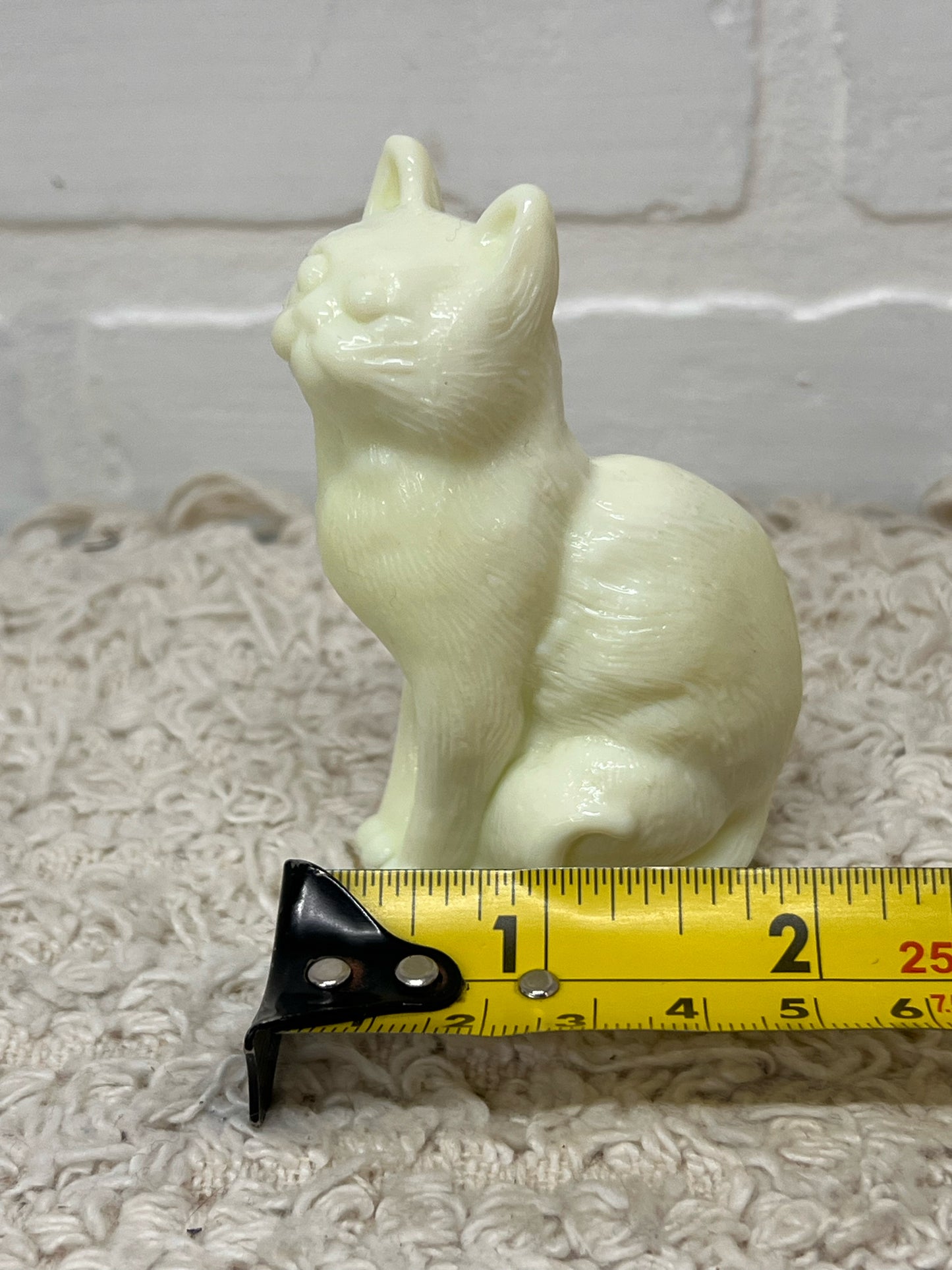 Moser Custard Glass/Uranium Glass Cat Figurine