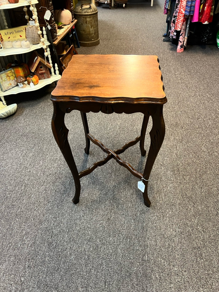 Gingerbread Lane Table